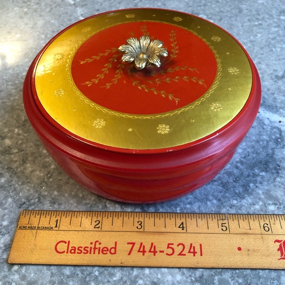 Vintage Avon Beauty Dust Powder Container Decorative Glass Canister 1957 - Picture 5 of 8